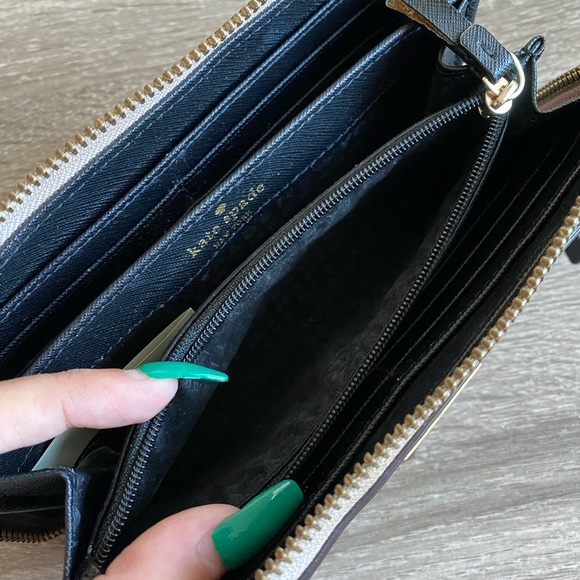 Kate Spade Wallet - Picture 9 of 10